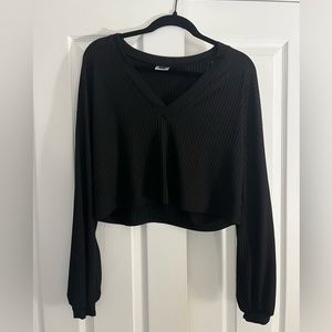 Black cropped ribbed long sleeve